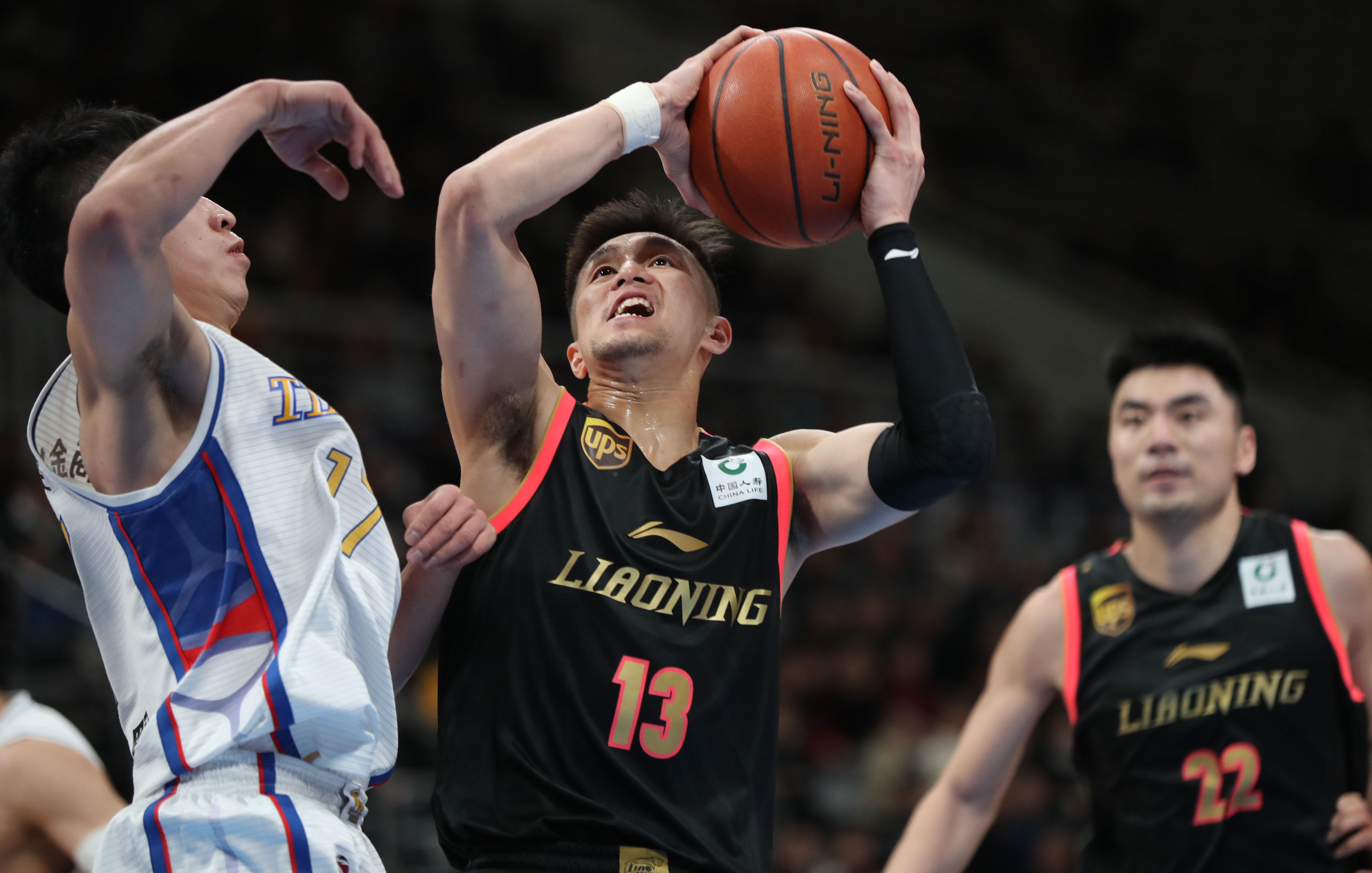 球力量与角 球力量与角